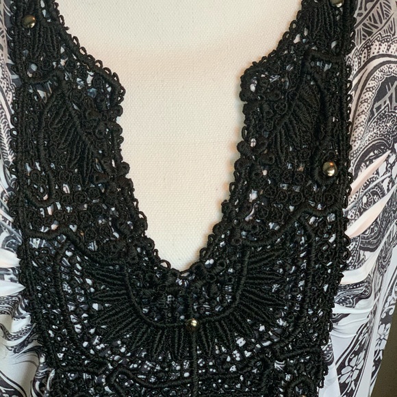 Tunic length top. Offers taken! - Picture 2 of 4